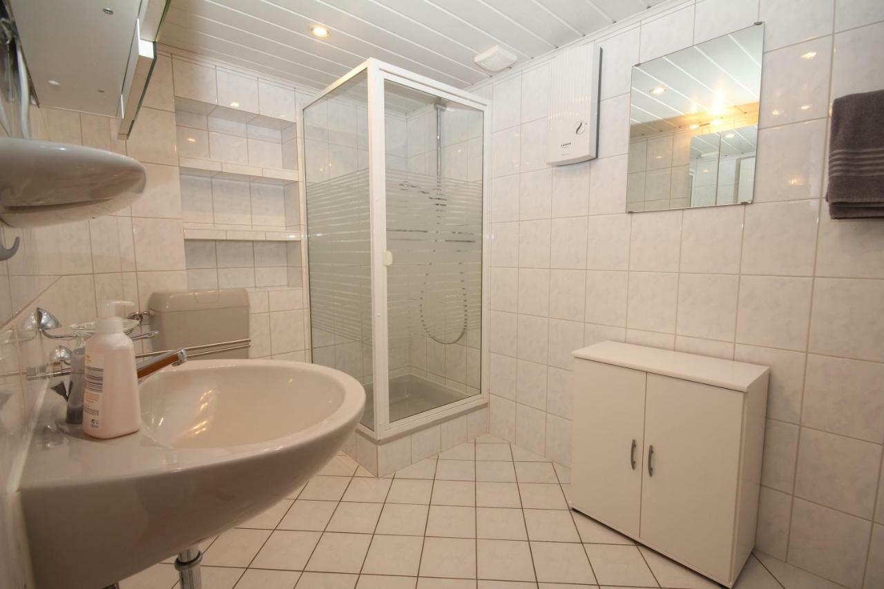 זלטינגן-רכטינג Ferienwohnung Ehlen Im Alten Winzerhaus מראה חיצוני תמונה